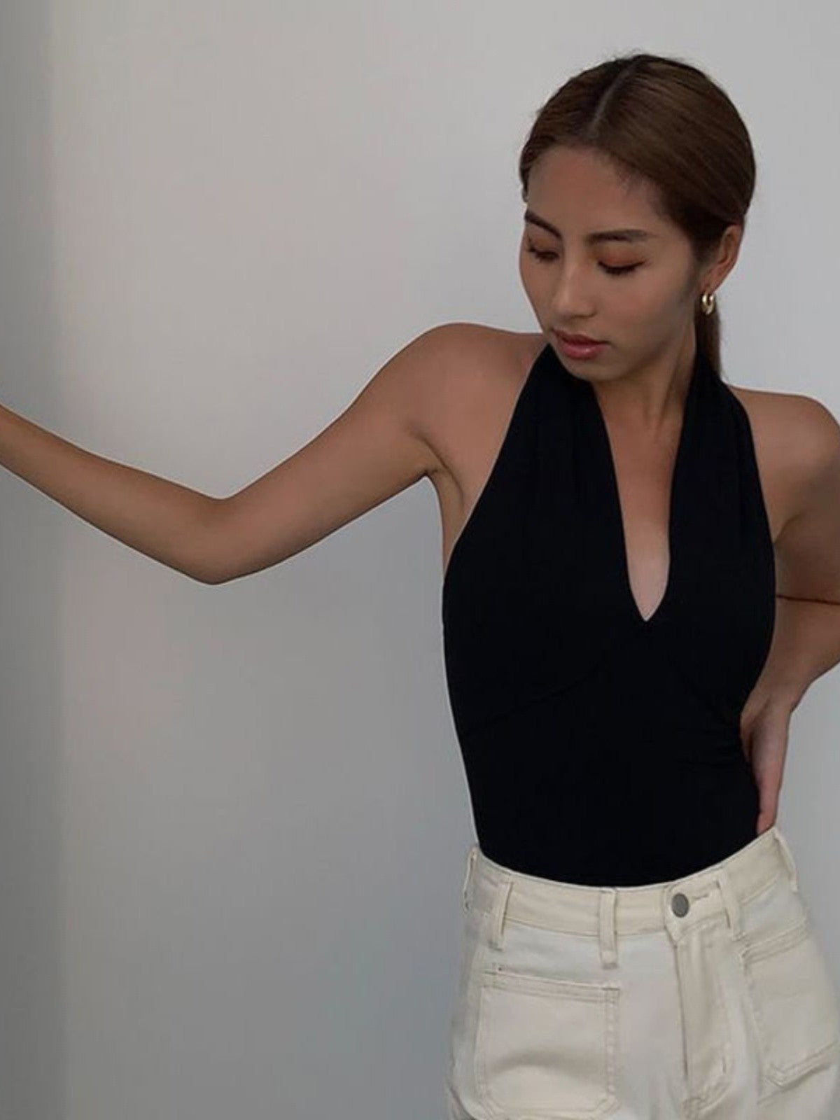 Arlisse Black Halterneck Vest