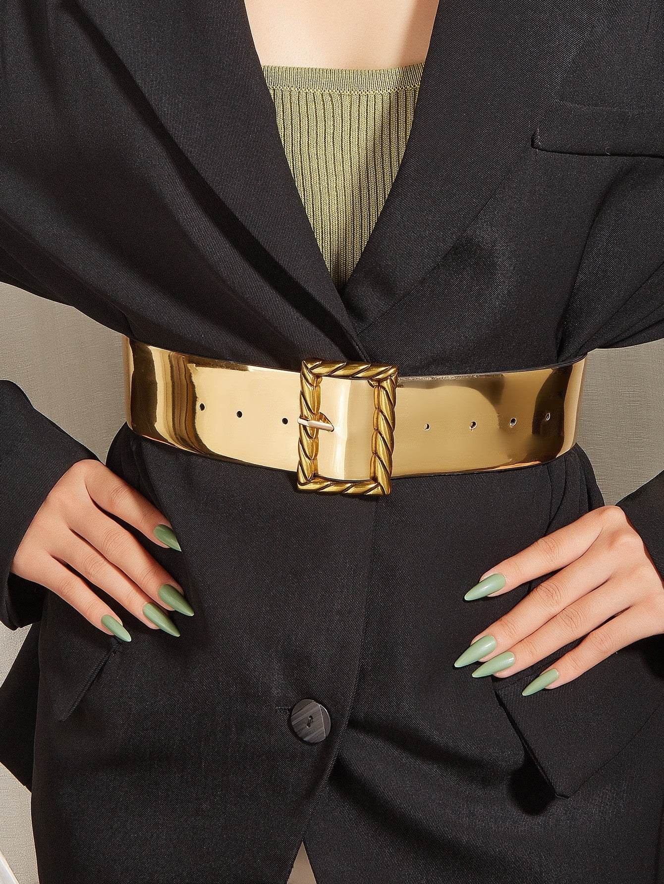 Thalyn Gold Waist Seal