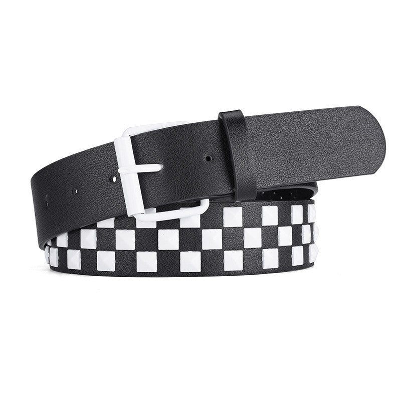 Veyra Pyramid Stud Belt